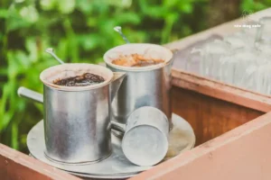cà phê truyền thống