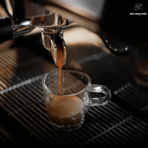Pha Cà Phê Bằng Máy Espresso